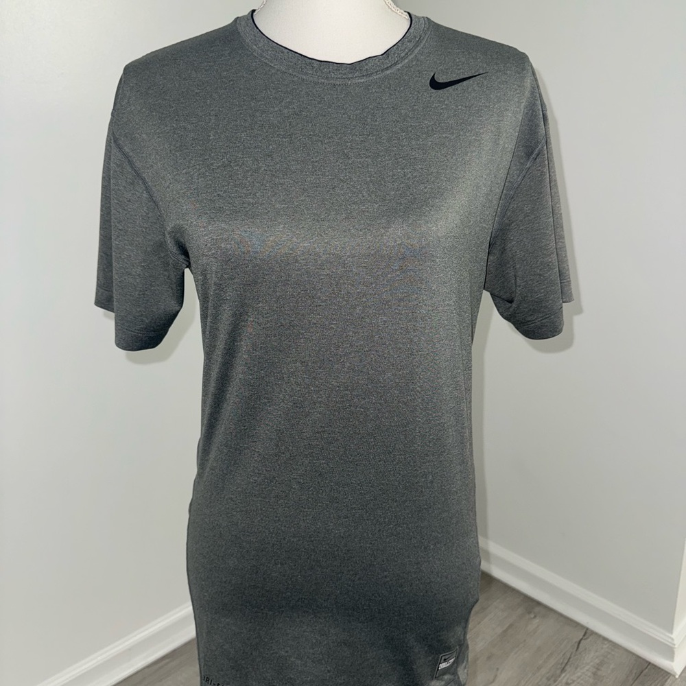 Nike Pro Combat Dri Fit Compression Shirt Mens‎ XL Gray Athletic Tee
